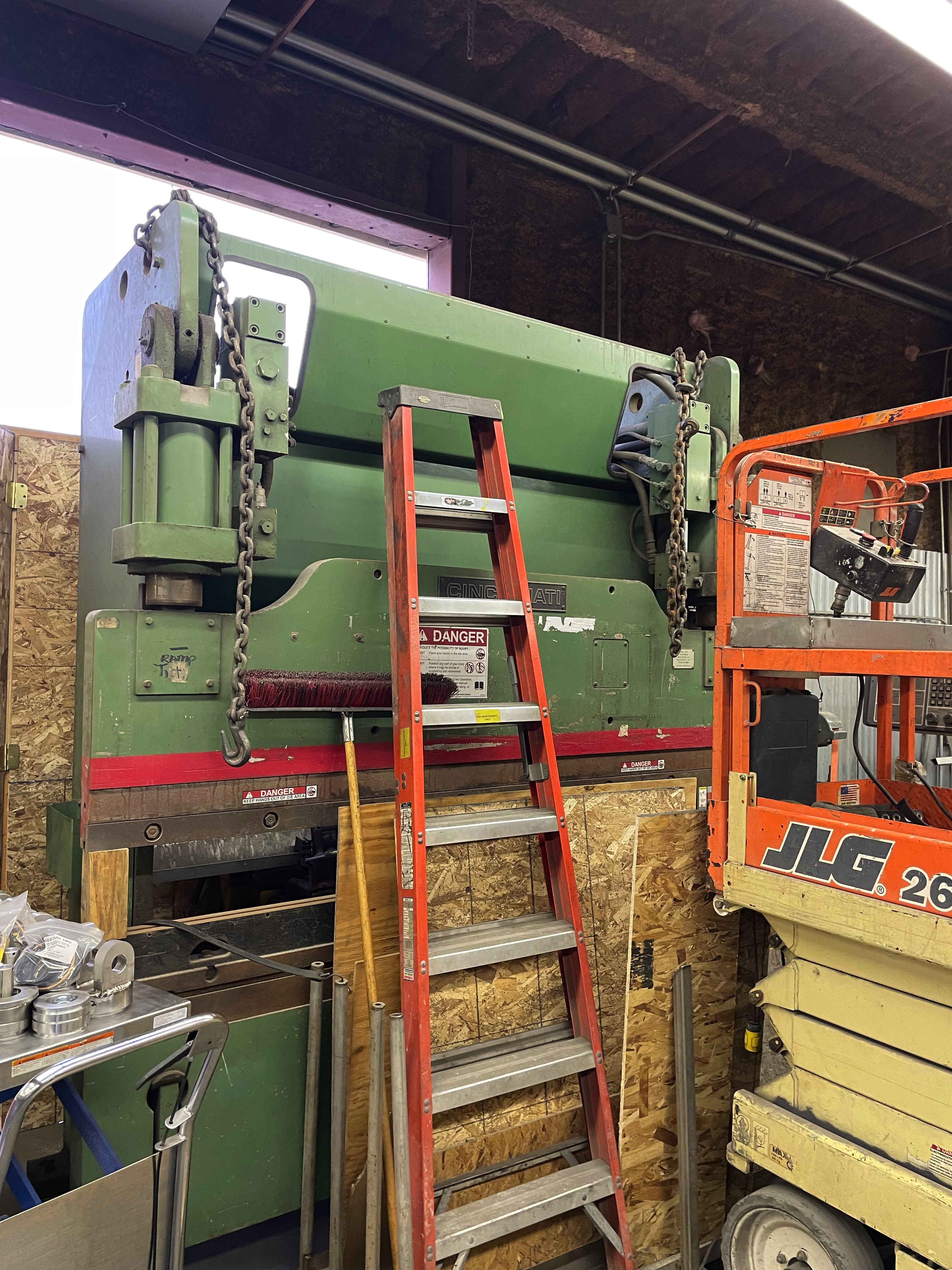 90 Ton X 8’ Cincinnati Model 90CBII CNC Press Brake